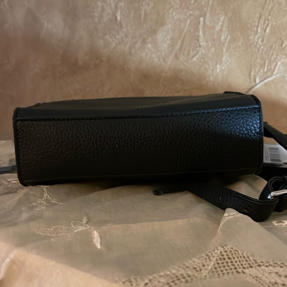 REACTION KENNETH COLE Purse - Picture 2 of 7